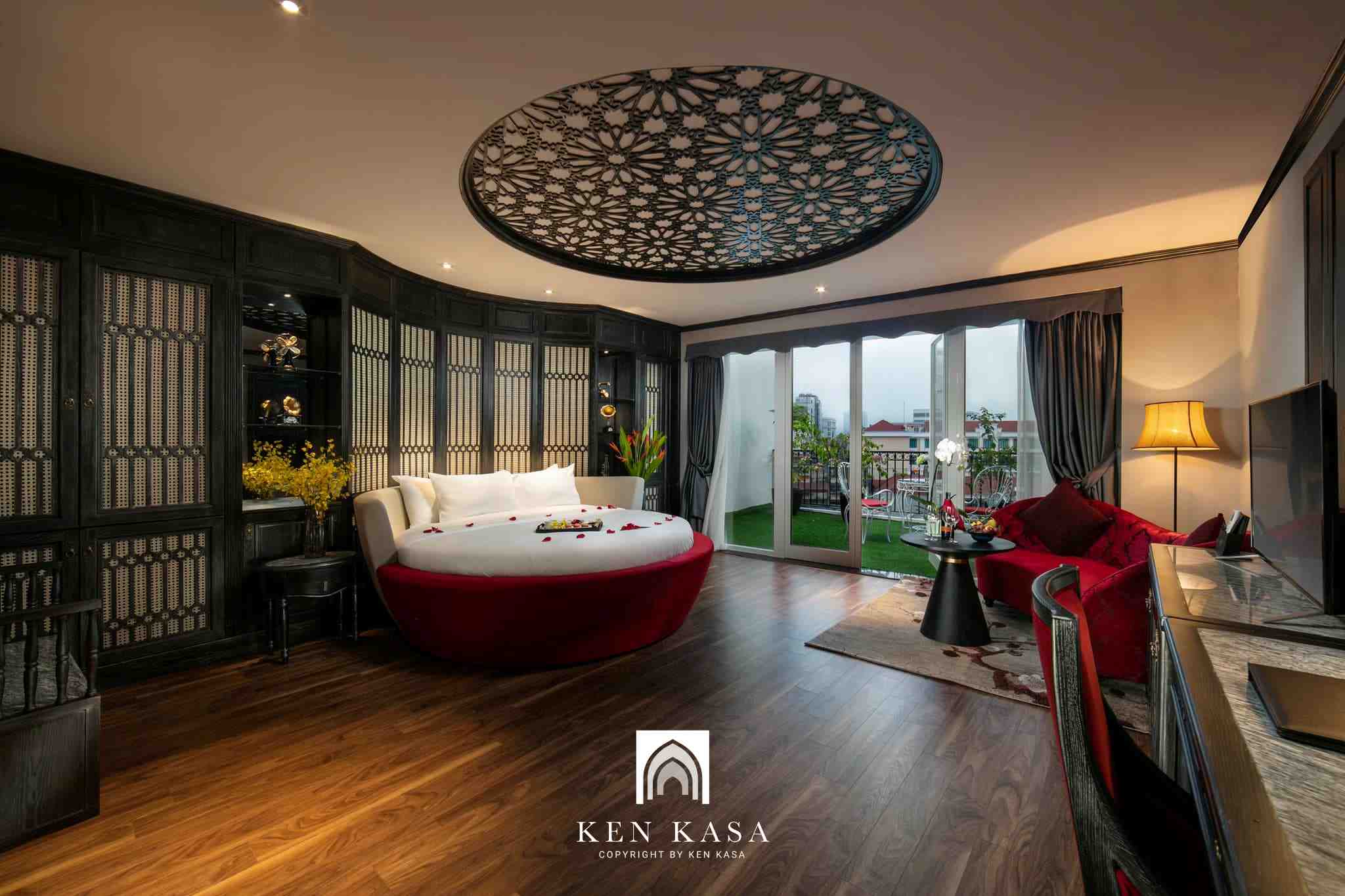 Shining Queen Suite tại Shining Central Hotel & Spa